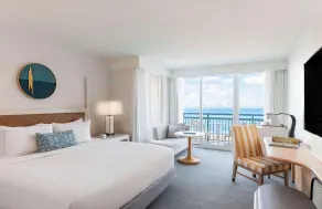 The Singer Oceanfront Resort, Curio Collection by Hilton - Rom