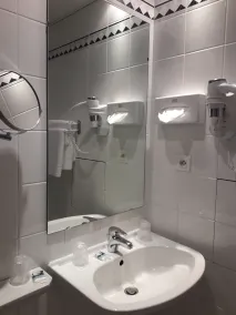 Mercure Lourdes Impérial - Bathroom