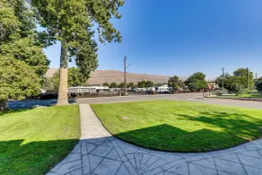 2 Mi to River: Historic Clarkston Home w/ Views! - Intérieur