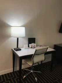 Best Western Plus Palm Court Hotel - Chambre