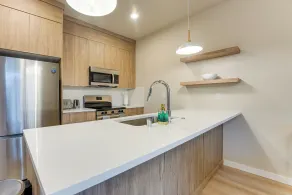 Newly Built PNW Home: 1 Mi to WSU & Med Center - Intérieur