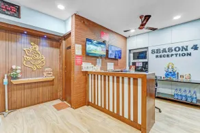 Season 4 Residences - Nungambakkam Near US consulate, Apollo Hospital, Shankar Nethralaya - Reception