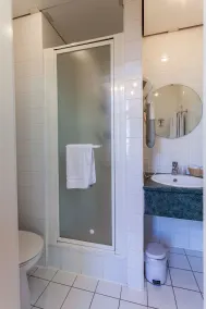 Avenue Hotel by F-Hotels - Bathroom