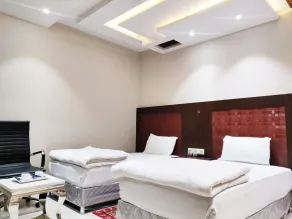 Bodhgaya Seven Inn Hotel n Restaurant - Room