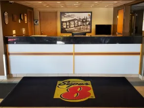 Super 8 by Wyndham Edmonton International Airport - Réception