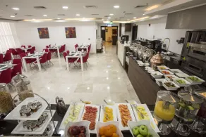 The Town Hotel Doha - Restaurant