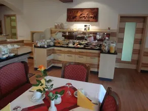 Hotel Rose Heidelberg inklusive Frühstück, Saunanutzung und Parkplätze nach Verfügbarkeit - Restaurant