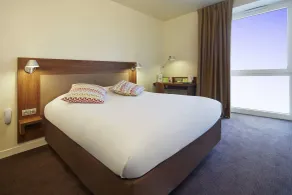 Campanile PRIME - Paris Saclay - Rom
