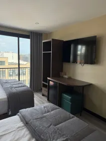 Skylux Hotel - Long Island City - Room