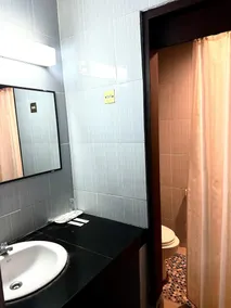Prima Hotel Ratulangi Makassar by LIFE - Bathroom