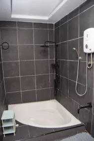 A's Place - Your Private Resort! - Baño