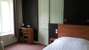HOTEL RESTAURANT La CREPERIE Du CHATEAU - Chambre