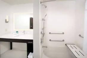 Homewood Suites by Hilton Kansas City Speedway - Salle de bain