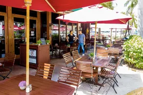 Norman's Hotel and Dining - Restaurant