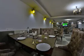 The Montreal Srinagar A Unit Of Montreal Group - Restaurant