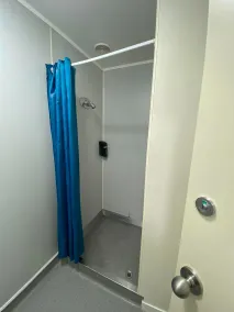 Airport Westney Lodge - Badezimmer