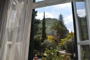 Nafsimedon Hotel - Vue de la chambre