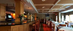 Guest House at Norwalk Inn - Restaurant