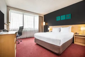 Holiday Inn Melbourne Airport by IHG - Room