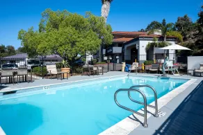 Days Inn by Wyndham Encinitas Moonlight Beach - Basseng