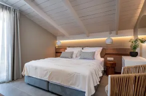 Horizon Apartments - Beachfront Luxury, by ZanteWize - Rom