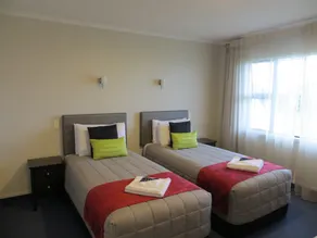 Harbour View Motel on Ahuriri Beach in Napier NZ with sea view suites - Chambre