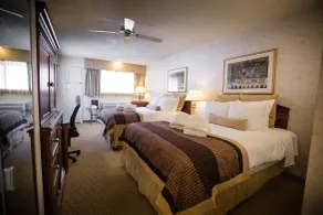Twin Peaks Lodge & Hot Springs - Chambre