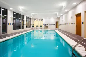 Holiday Inn Aurora North - Naperville by IHG - Piscine