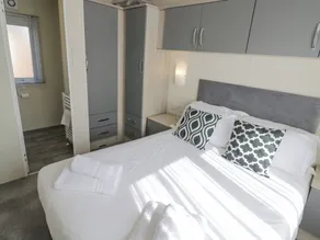 Long Acres Lodge - Room