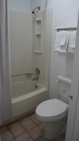 Astoria Hotel West - Salle de bain