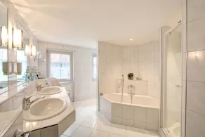 Hotel Säntis - Genuss & Tradition - Bathroom