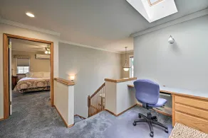Welcoming Edmonds Vacation Rental w/ Fireplace! - Interior