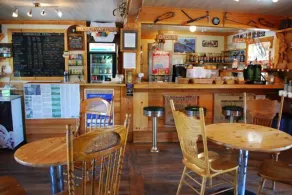 Whittaker's Motel & Historic Bunkhouse - Restaurant