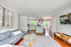 Charming Ann Arbor Getaway w/ Deck: Near Downtown! - Interior
