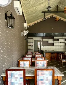 First Courtyard - Restaurante