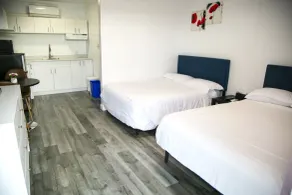 Westview Centre Motel Ltd - Room