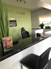 Golden West Motor Inn - Reception