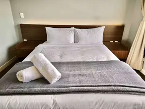 StarLand Stays - Room