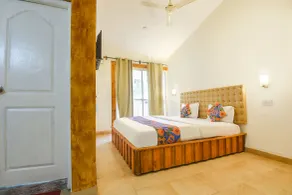 FabHotel Grand Royal Palms - Nr Benaulim Beach - Camera
