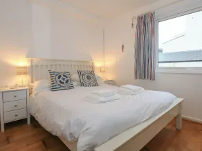 31C South Snowdon Wharf - Room