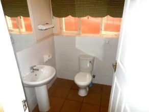 Bay Vista Guesthouse - Bathroom