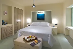 Voreina Gallery Suites - Chambre