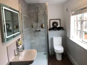 The Wheatsheaf Pub, Kitchen & Rooms - Casa de banho