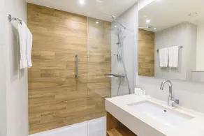 Crowne Plaza Maastricht by IHG - Baño