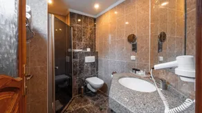 Club Paradiso Hotel - Bathroom