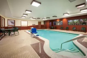 Baymont by Wyndham Franklin - Piscina