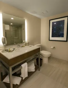 DoubleTree by Hilton Hotel Niagara Falls New York - Chambre