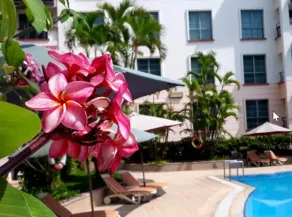 Diamond Westlake Suites - Pool