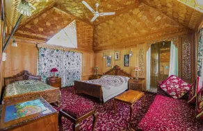 Wangnoo Houseboats - Camera