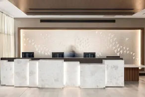 AC Hotel by Marriott Belfast - Recepción